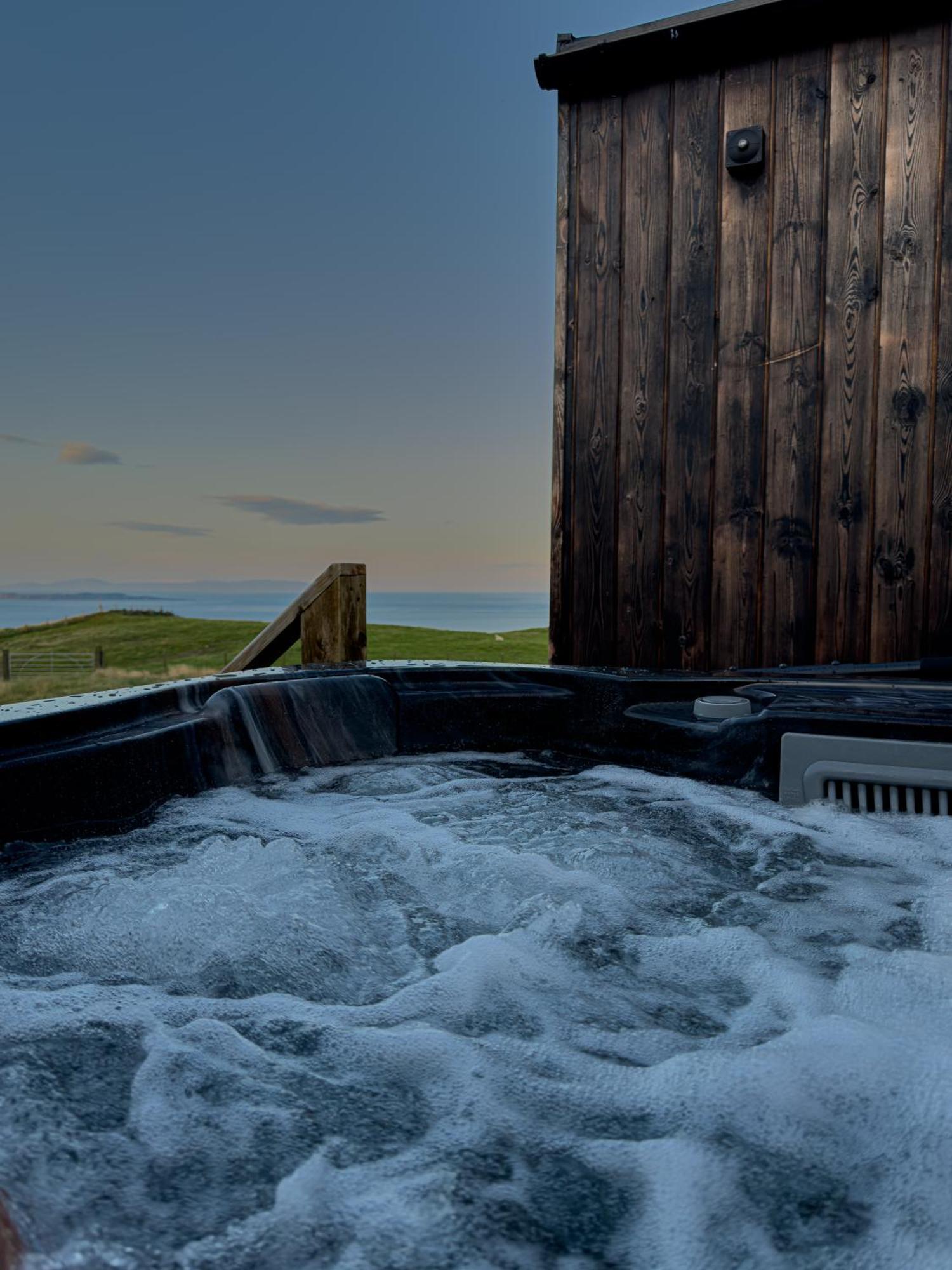 Carrick-A-Rede Luxury Retreat Ballintoy Causeway Coast Eksteriør billede